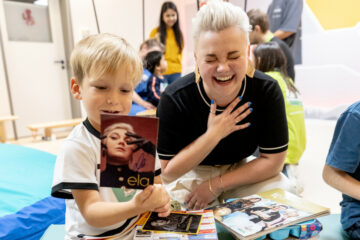 Glücksmomente erzeugen und Kinder vom Klinikalltag ablenken, das ist die Mission des Vereins Kinderklinikkonzerte. (Foto: Sarah Kaiser)