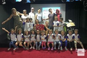 Unser jüngstes Publikum in einem türkischen Kindergarten in Izmit, 60 Kilometer östlich von Istanbul. (Foto: Piggybackriders)