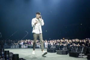 Bengio eröffnete den Abend in der Halle Münsterland. (Foto: Claudia Feldmann)