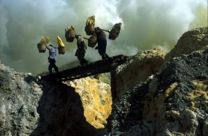 Der filmclub münster startet in diesem Jahr mit dem Dokumentarfilm „Workingman’s Dead“ von Michael Glawogger. (Foto: Real Fiction)