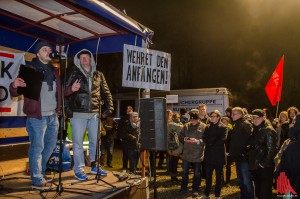 Klare Worte fanden die Organisatoren der Gegendemo am Donnerstag Abend. (Foto: th)