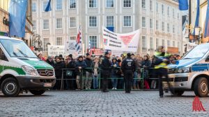 In Münsters Guter Stube hatten sich beim AfD-Neujahrsempfang 2017 rund 10.000 Demonstranten versammelt. (Foto: Thomas M. Weber)