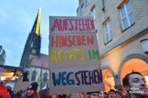 In Münster ruft das "Keinen Meter den Nazis" Bündnis regelmäßig zu Aktionen gegen Hass und Hetze auf - wie hier beim Neujahrsempfang der AfD Anfang des Jahres. (Foto: Tessa-Viola Kloep)