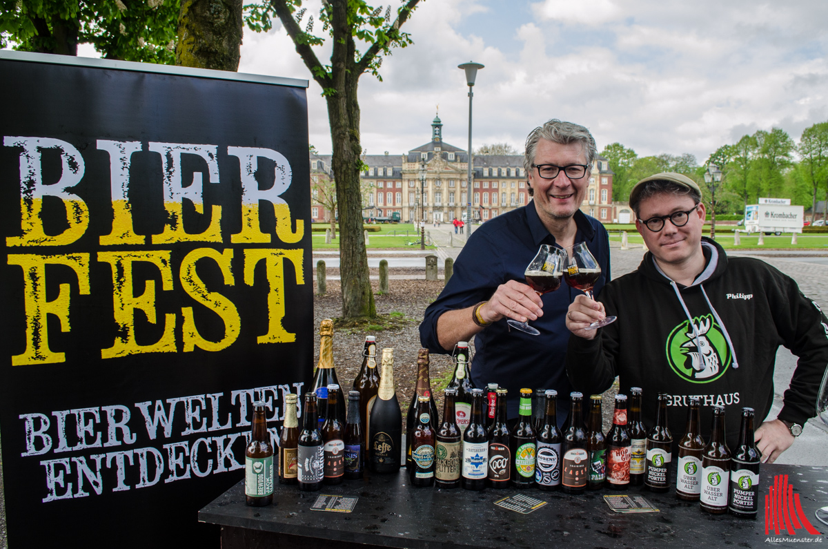 Veranstalter Michael Solms und Braumeister Philipp Overberg von der Gruthaus Brauerei Münster freuen sich auf das Bierfest. (Foto: th)