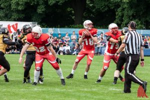 Die Mammuts in Action, hier beim Stadtderby gegen die Blackhawks. (Foto: Stephan Günther)