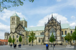 Rund Dreiviertel der Gelder wurden für Ausgleichszahlungen an Betroffene im Bistum Münster genutzt. Archivbild: Claudia Feldmann)