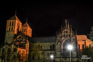 Weil immer weniger Kirchensteuern zu erwarten sind, muss das Bistum Münster künftig sparen - auch an Personalkosten. (Archivbild: Thomas Hölscher)