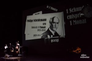 Auf der großen Bühne des Theater Münster fielen die Projektionen der Show deutlich wuchtiger aus als gewohnt. (Foto: Thomas Hölscher)