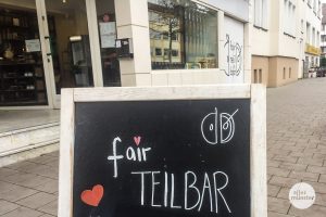 Im Ladenlokal der "fairTEiLBAR" an der Hammer Straße 60 können Interessierte ihr Wissen rund um nachhaltigen Konsum testen (Foto: Thomas Hölscher)