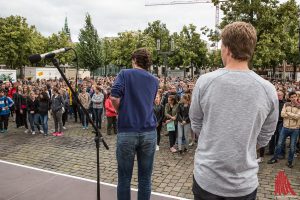 Am Ende waren über 1000 Menschen dem Aufruf der Veranstalter gefolgt. (Foto: cabe)