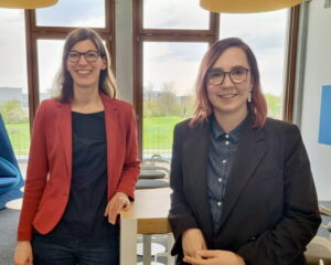Die Referentinnen Prof. Dr. Janina Evers (links) und Jana Peuster-Schmitz sprechen am 11. Mai über „Personal Branding“. (Foto: Frauen u(U)nternehmen)