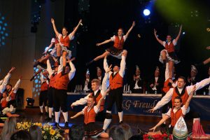 Das "Greesberger Tanzkorps" beeindruckte mit karnevalistischem Showtanz. (Foto: Jennifer von Glahn)