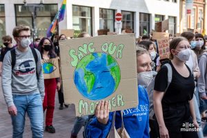 Anders als beim letzten Klimastreik von FFF geht es am Freitag nicht zu Fuß, sondern auf dem Rad auf die Straße. (Archivbild: Thomas Hölscher)