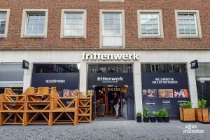 Neu auf der Salzstraße: "Frittenwerk" öffnet am Freitag, wo bis vor ein paar Monaten noch Küchengeräte und Haushaltsgegenstände verkauft wurden. (Foto: Katja Angenent)