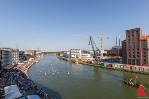 Das Hafenfest lockte bei bestem Wetter Tausende Besucher ans Wasser. (Foto: ml)