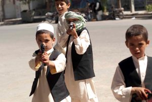 In Afghanistan werden bereits kleine Kinder an der Waffe ausgebildet. (Foto: Maurice Ressel)