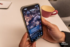 Das besagte Film auf Social Media. (Foto: Thomas Hölscher)