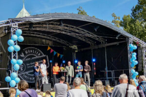 Beim großen Kinderrechtefest auf dem Domplatz drehte sich am Sonntag alles um die Kids. (Foto: Bastian E.)