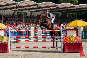 Ludger Beerbaum siegt im Großen Preis von Münster. (Foto: sg)