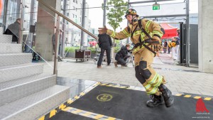 In voller Montur: Bei der Sonderwertung "Firefighter-Run" siegte Jens Lüdeke von der Berufsfeuerwehr Hamburg. (Foto: wf / Weber)