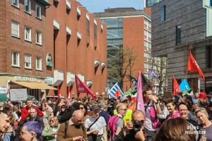 Die Kundgebung des DGB auf dem Stubengassenplatz. (Foto: Christian Szepan)