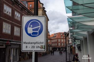 Das Verwaltungsgericht Münster hat nun bestätigt, dass die am 25. November via Allgemeinverfügung eingeführte Maskenpflicht in der münsterschen Innenstadt rechtens ist. (Archivbild: Thomas Hölscher)