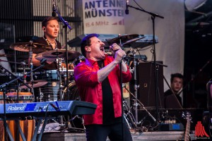 Bobby Kimball heizte auf dem Domplatz ein. (Foto: sg)