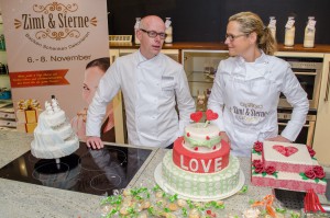 Die Cafébetreiber und Vorsitzenden der Konditoren-Innung Ralf Ilgemann und Ute Berger Telgmann wissen schon jetzt, was die Besucher auf der Zimt & Sterne Messe erwartet. (Foto: th)