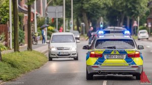 Die Polizei sucht nach einem Unbekannten, der gestern Abend eine Spielhalle überfallen hat. (Symbolbild: ts)