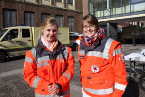 Ehrenamtliche des Deutschen Roten Kreuzes sind auch in diesem Jahr zu Karneval im Einsatz. (Foto: DRK)