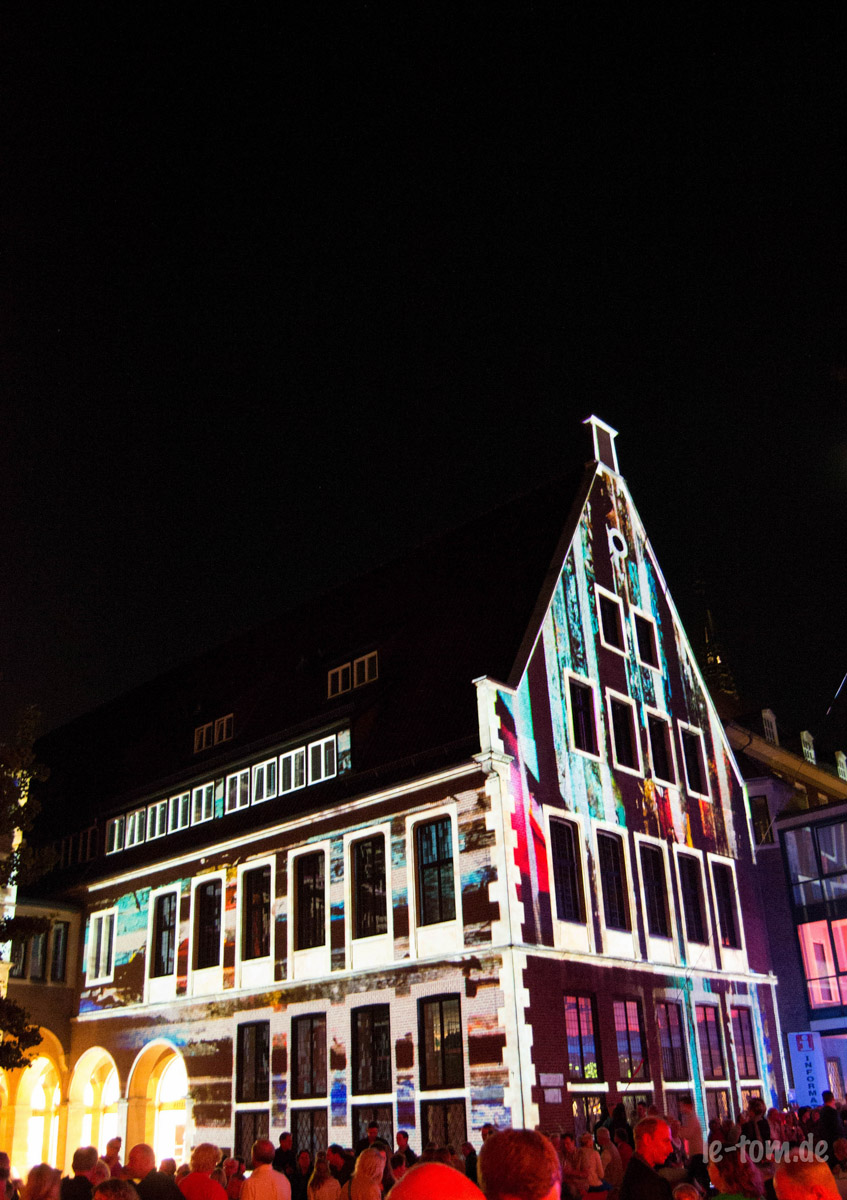 Der illuminierte Rathaus-Innrnhof beim Schauraum 2014. (Foto: th)