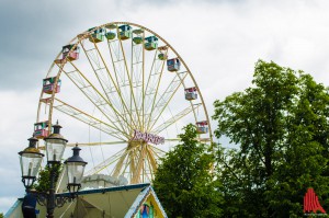 Auch das Riesenrad „Roue Parisienne" darf nicht fehlen. (Foto: th) 