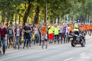 Die Skatenight am Freitag startet erstmals nicht am Schlossplatz, sondern bei Möbel Höffner. (Archivbild: Carsten Bender)