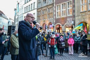 Am Freitag hielt auch OB Markus Lewe eine Ansprache bei der Solidaritätskundgebung für die Ukraine. Nun hat er einen städtischen Krisenstab einberufen. (Foto: Sonja Rohe)