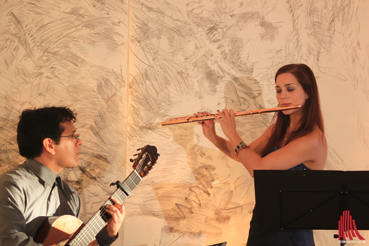 Carlos Navarro und Anita Farkas zaubern mit ihren Instrumenten. (Foto: bk)