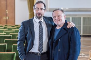 Bleiben bis mindestens 2024 ein Team im Münster-Tatort: Jan Josef Liefers (li.) und Axel Prahl. (Archivbild: Thomas M. Weber)