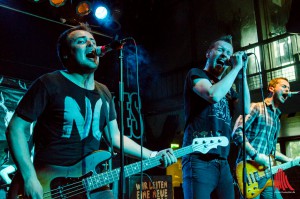 Radio Havanna rocken mit Vollgas den Skaters Palace. (Foto: th)