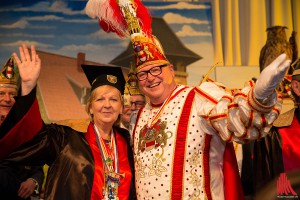 Politik trifft auf Tollität: Hannelore Kraft und Prinz Bernd Homann I. waren die Hingucker bei der Matinee. (Foto: cabe)