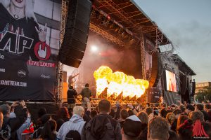 Die Hütte hat wortwörtlich gebrannt beim Vainstream 2016. (Foto: th)