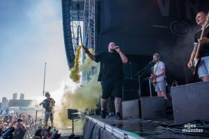 Nun wurde das Vainstream Rockfest auch für 2021 abgesagt und auf das kommende Jahr "verschoben". Hier eine Erinnerung an das Konzert von "Feine Sahne Fischfilet" beim letzten Vainstream 2019. (Archivbild: Thomas Hölscher)