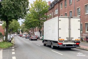 Die Initiatoren der Petition fordern Tempo 30 und den Ausschluss des Schwerlastverkehrs auf der Geiststraße. (Foto: Thomas Hölscher)