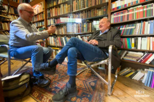 "Vor Büchern sieht man schlau aus" (Foto: Basti E.)