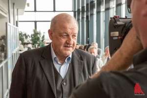 Für eine neue Wilsberg-Folge steht Schauspieler Leonard Lansink in der Kantine der Stadtverwaltung vor der Kamera. (Foto: cabe)