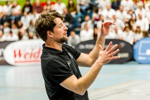 „Ich bin gerade unheimlich enttäuscht, weil wir lange einen super Team-Basketball gespielt haben", sagt Headcoach Philipp Kappenstein. (Archivbild: Claudia Feldmann)